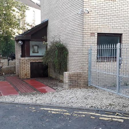 הוילה גלאזגו Bright City Centre House - Private Garden & Parking! מראה חיצוני תמונה