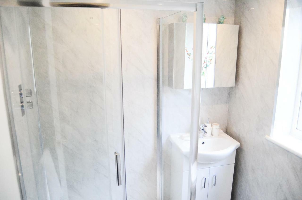 הוילה גלאזגו Bright City Centre House - Private Garden & Parking! מראה חיצוני תמונה